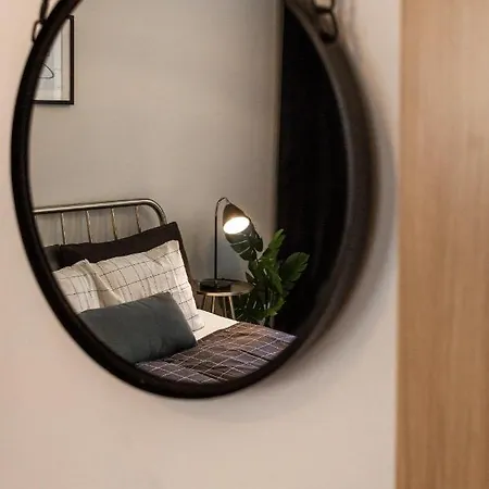 Deluxe Downtown By Elisabeth